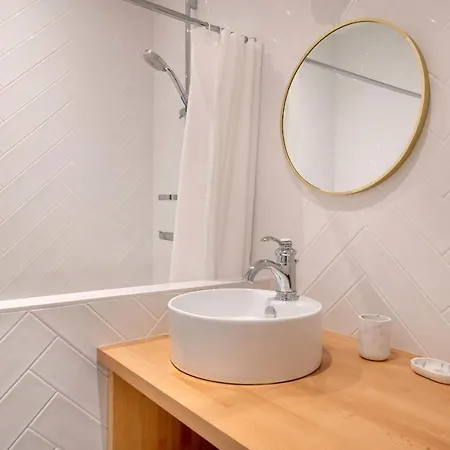 à 400m De La Plage, 4 Adultes 4 Enfants Appartement *
